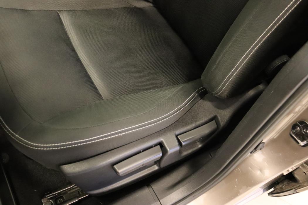 NISSAN Qashqai 2013