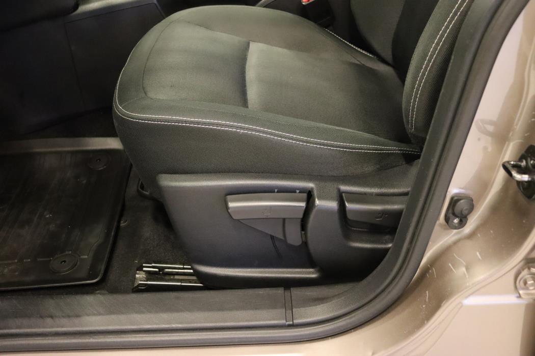 NISSAN Qashqai 2013