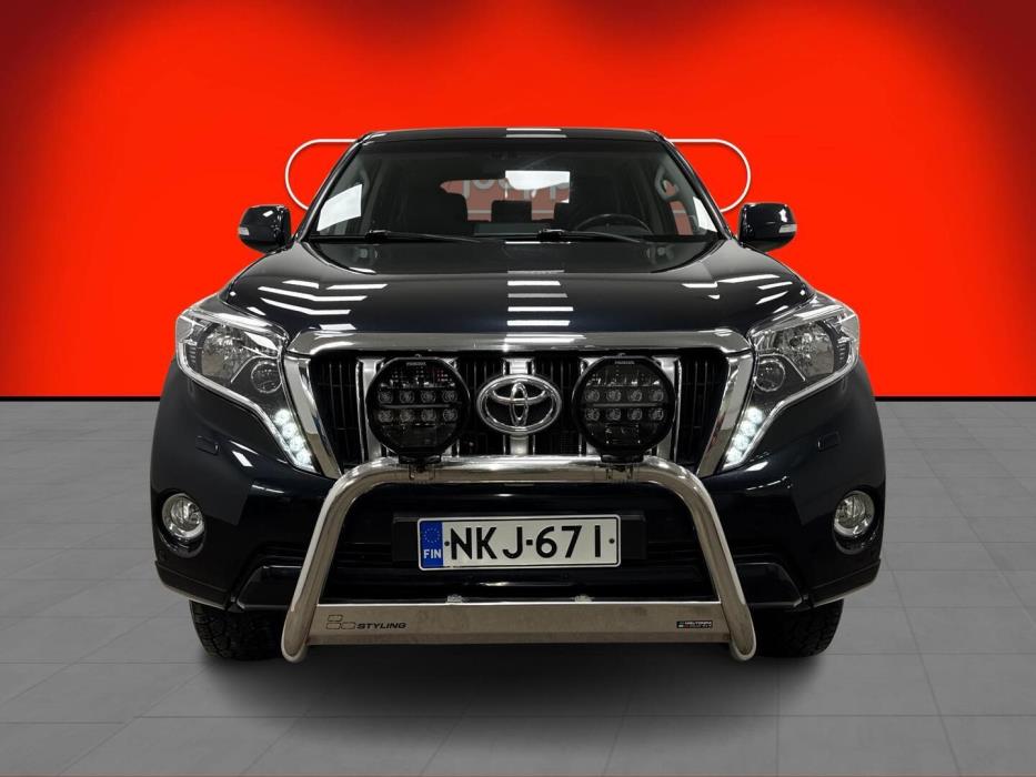 TOYOTA Land Cruiser 2016