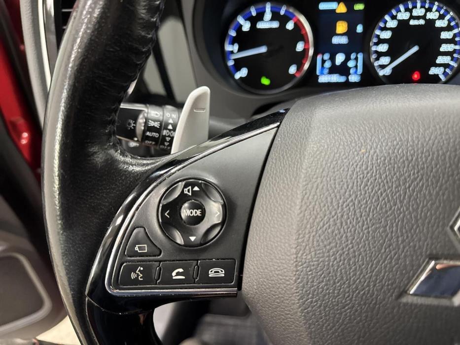 MITSUBISHI Outlander 2017