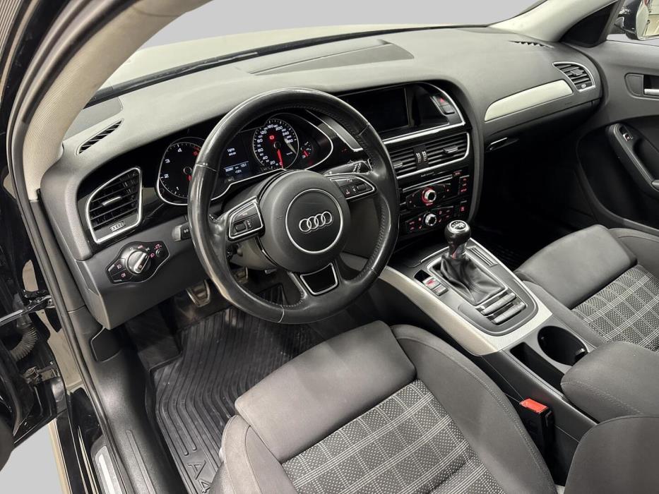 AUDI A4 2014