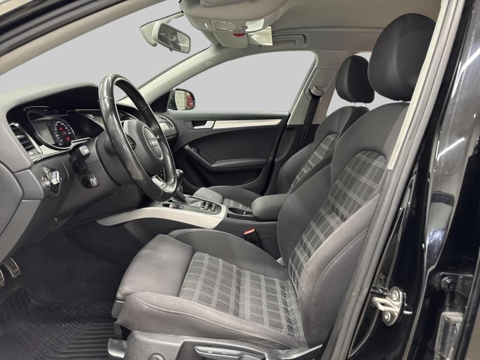 AUDI A4 2014
