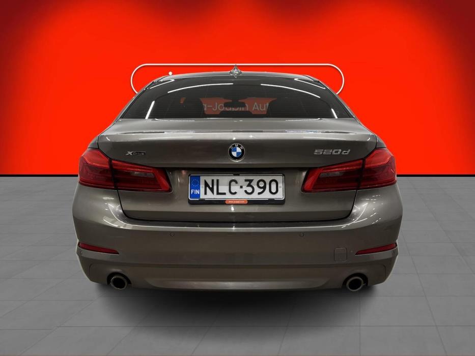 BMW 520 2018