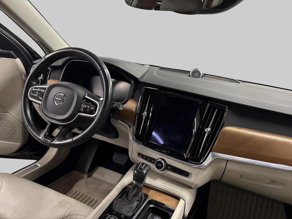 VOLVO V90 2017