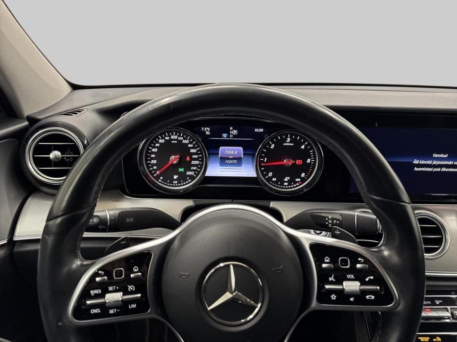 MERCEDES-BENZ E 2018