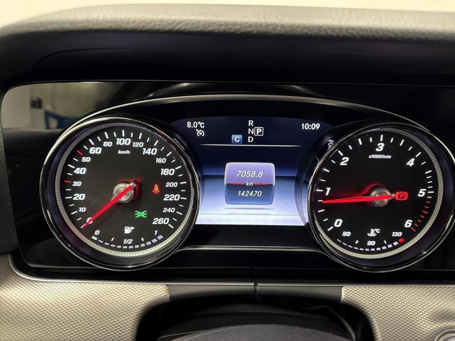 MERCEDES-BENZ E 2018