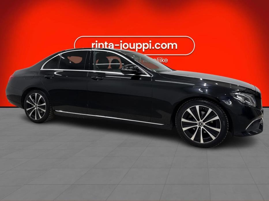 MERCEDES-BENZ E 2018