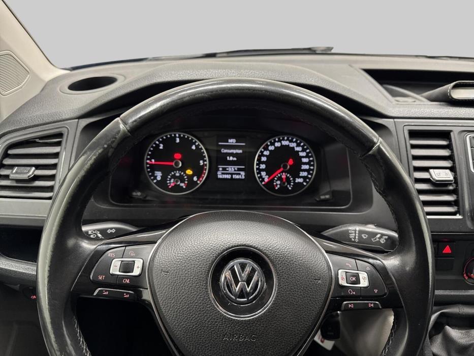 VOLKSWAGEN Transporter 2018