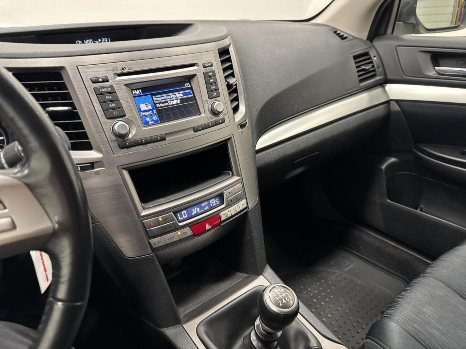 SUBARU Legacy 2012
