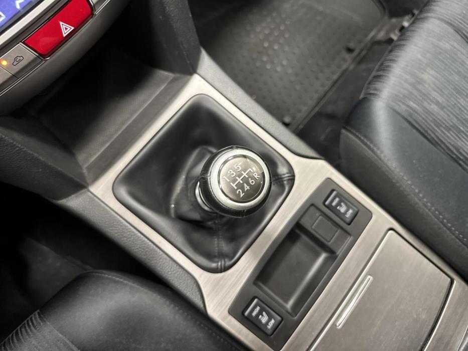 SUBARU Legacy 2012
