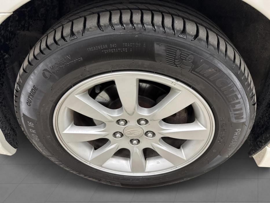 SUBARU Legacy 2012