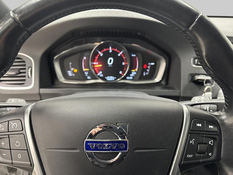 VOLVO V60 Cross Country 2016