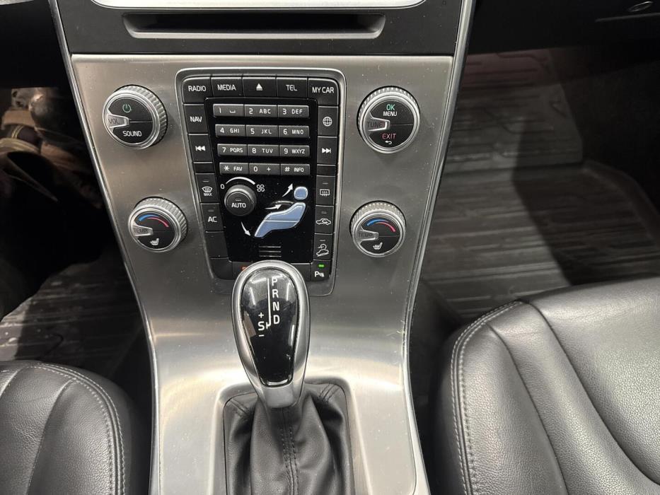 VOLVO V60 Cross Country 2016