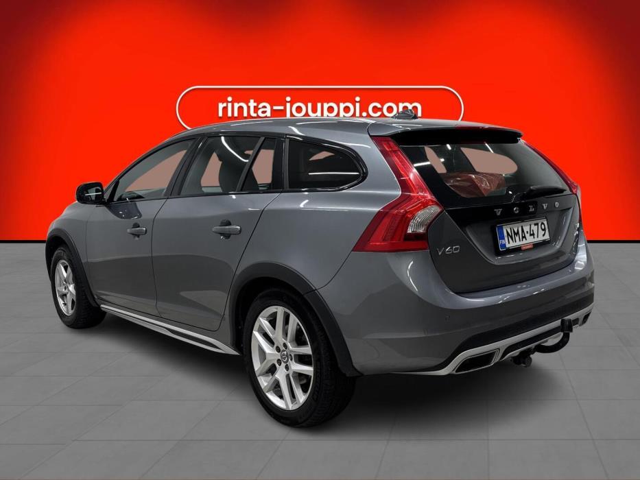 VOLVO V60 Cross Country 2016