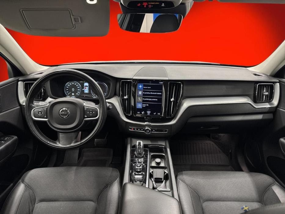 VOLVO XC60 2018