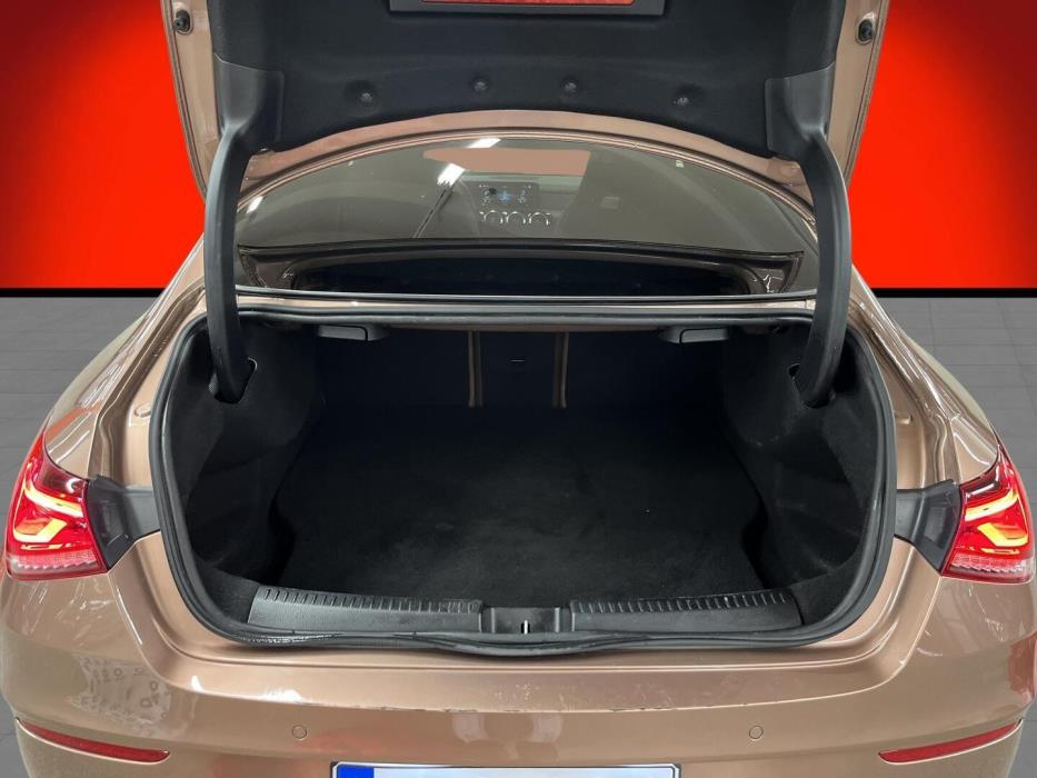 MERCEDES-BENZ CLA 2023