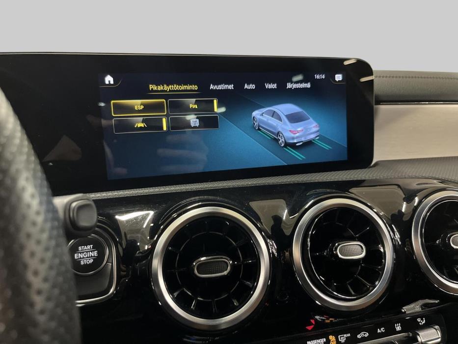 MERCEDES-BENZ CLA 2023