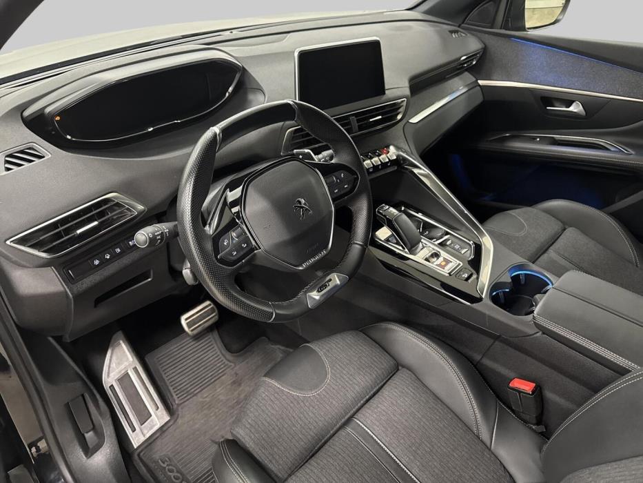 PEUGEOT 3008 2020