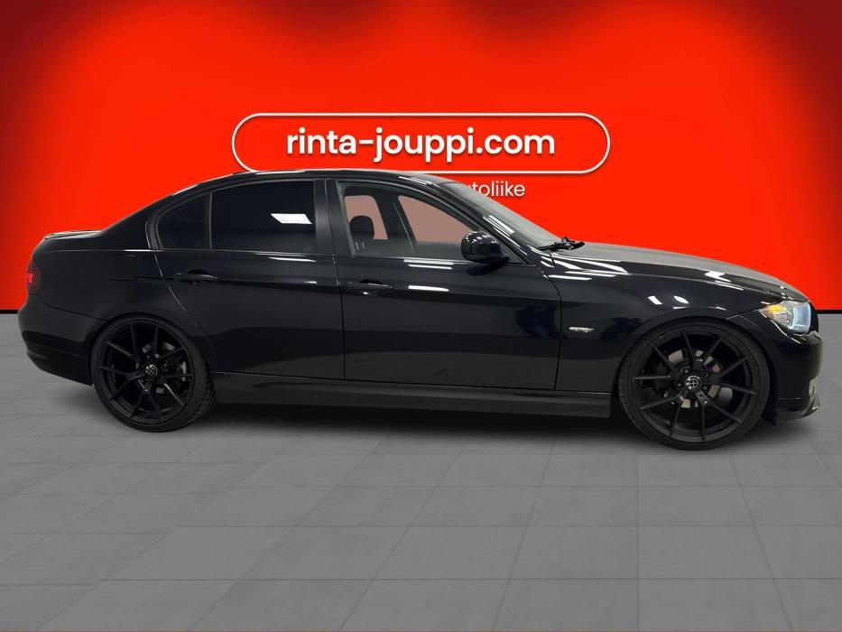 BMW 320 2010