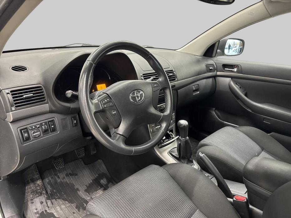 TOYOTA Avensis 2008