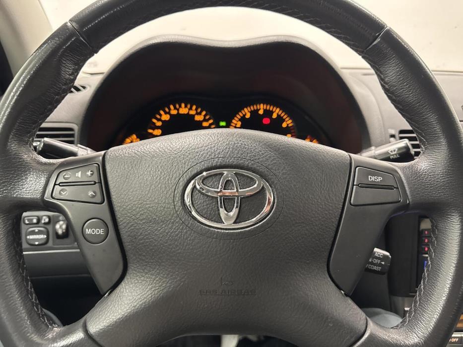 TOYOTA Avensis 2008