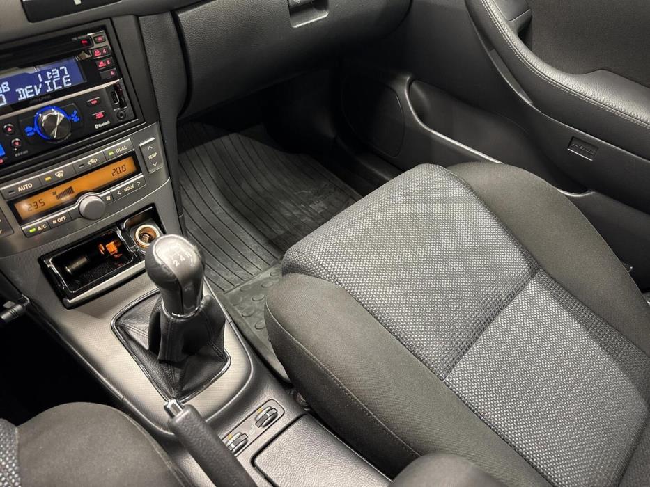 TOYOTA Avensis 2008