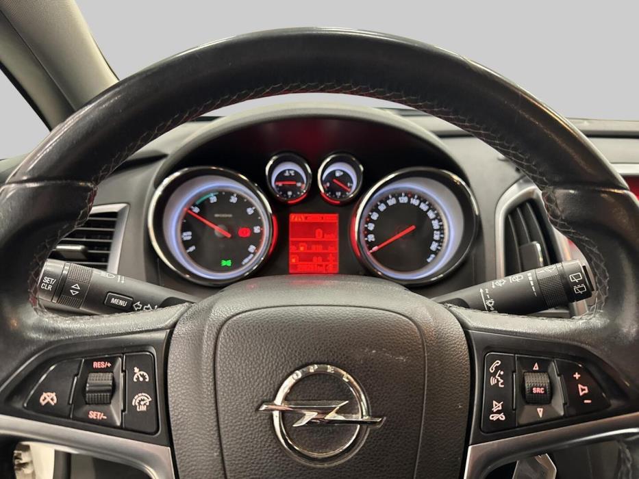 OPEL Astra 2013