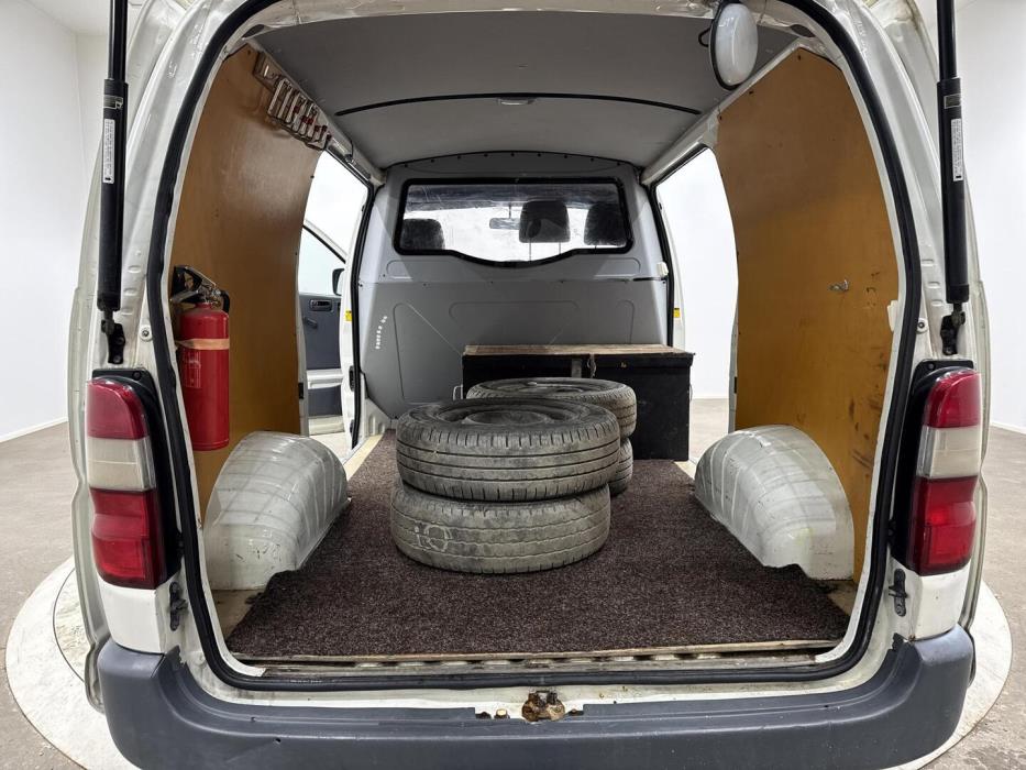 TOYOTA Hiace 2006