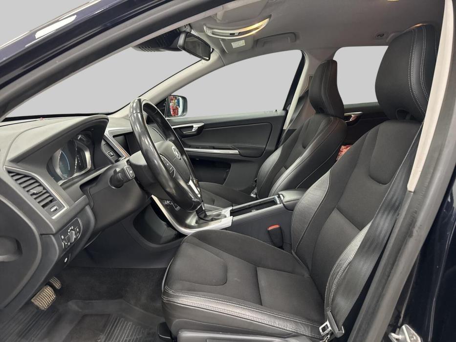 VOLVO XC60 2015