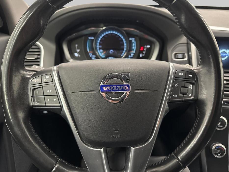 VOLVO XC60 2015