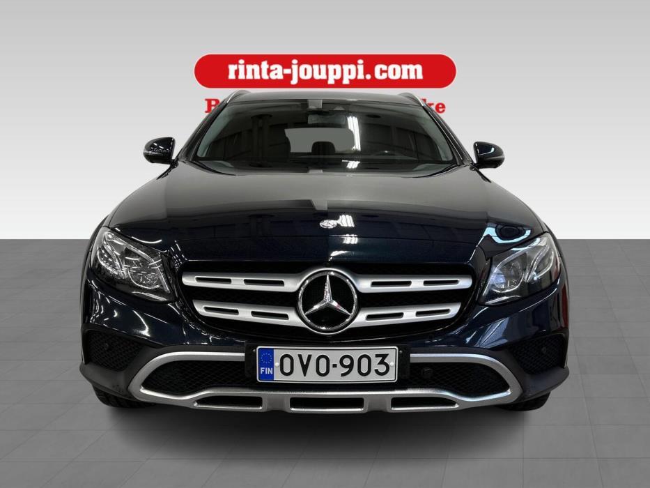 MERCEDES-BENZ E 2017