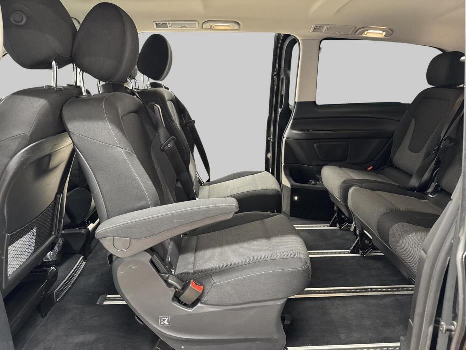 MERCEDES-BENZ V 2015