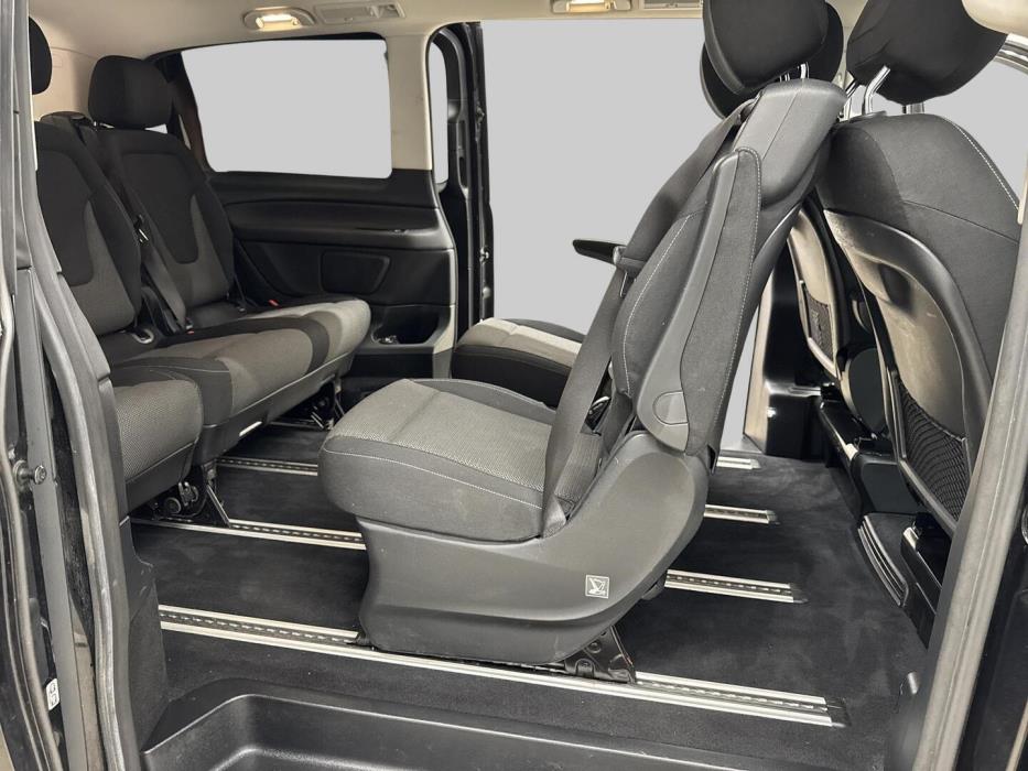 MERCEDES-BENZ V 2015