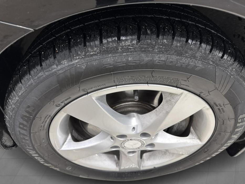 MERCEDES-BENZ V 2015