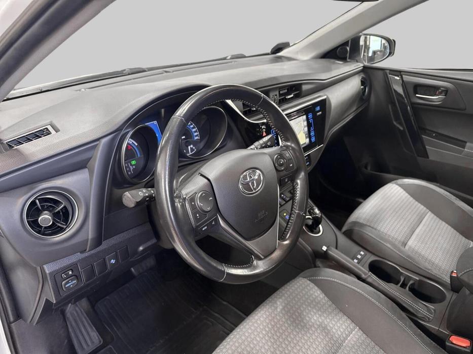 TOYOTA Auris 2018