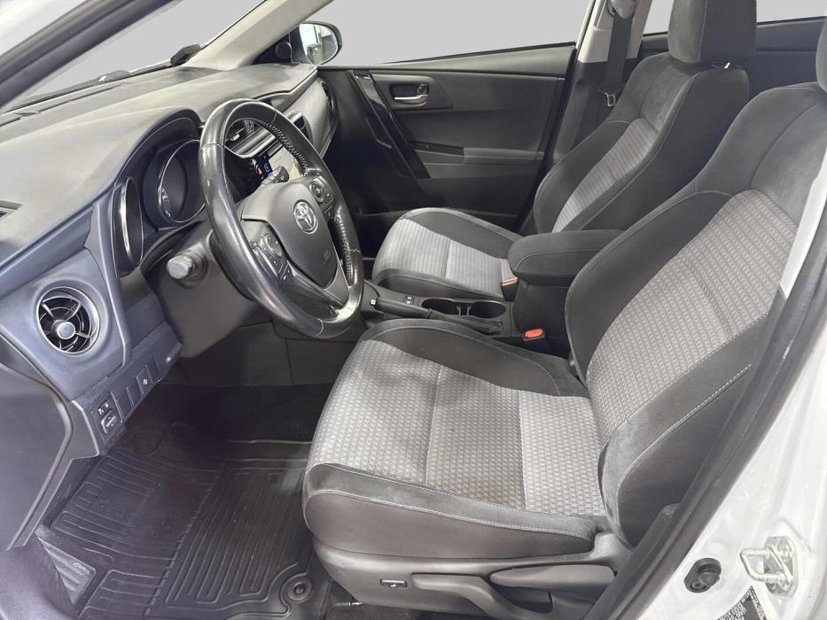 TOYOTA Auris 2018