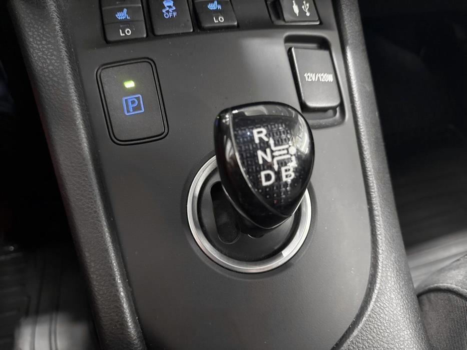 TOYOTA Auris 2018