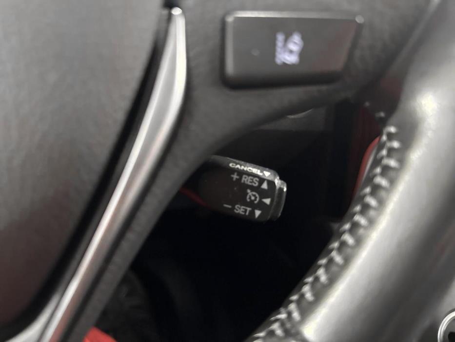 TOYOTA Auris 2018