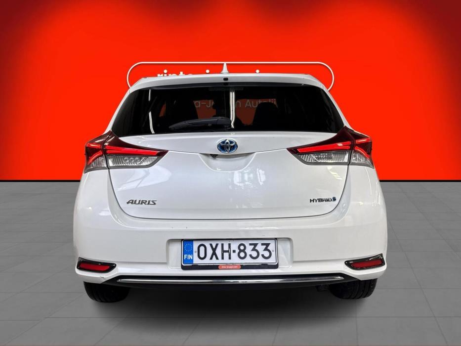 TOYOTA Auris 2018