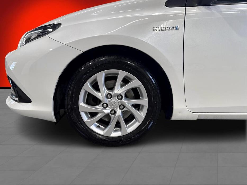 TOYOTA Auris 2018