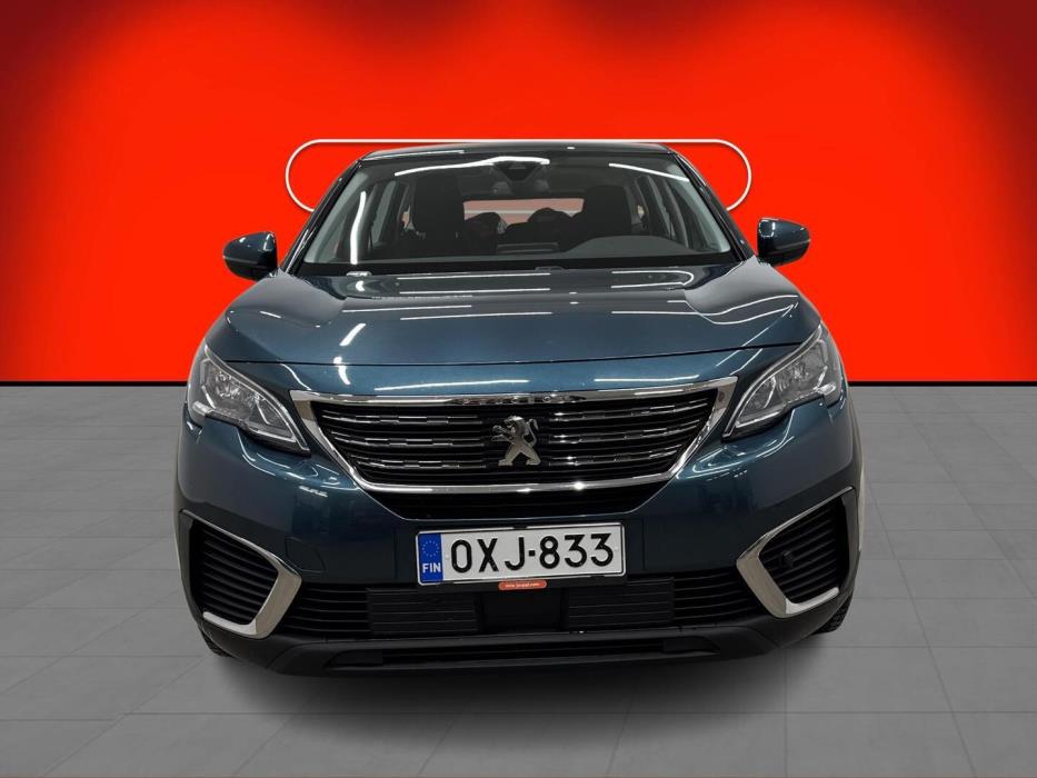 PEUGEOT 5008 2018