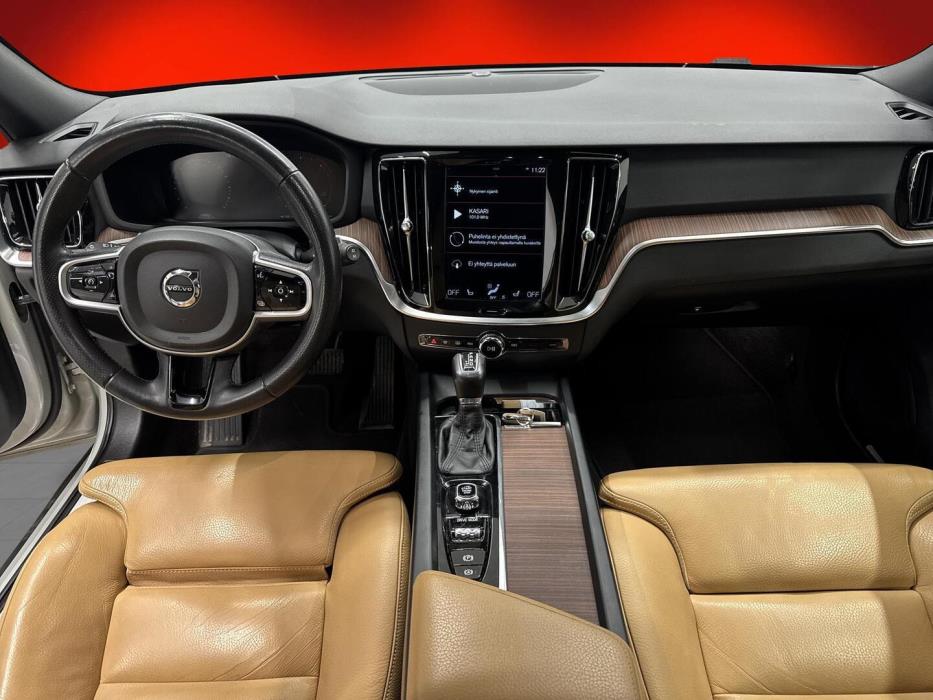 VOLVO V60 2019