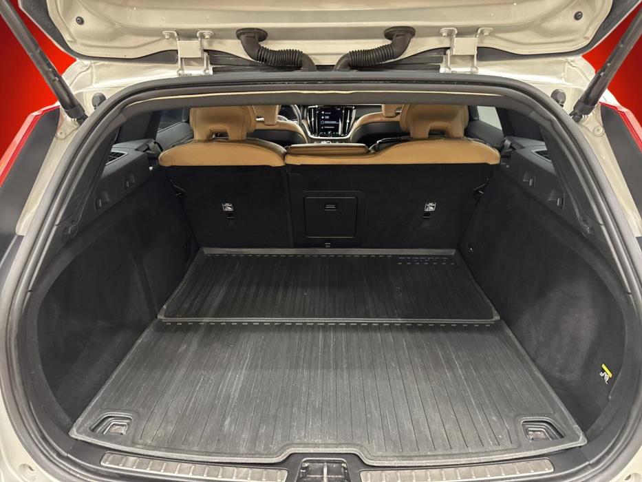 VOLVO V60 2019