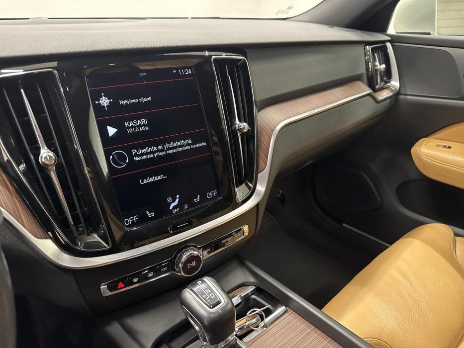 VOLVO V60 2019