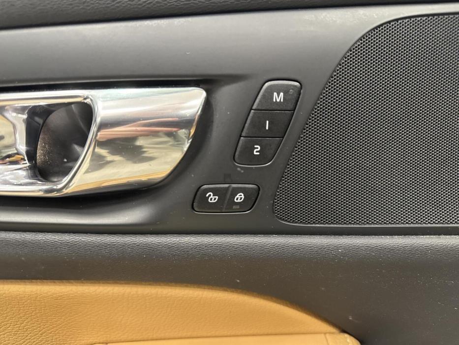 VOLVO V60 2019
