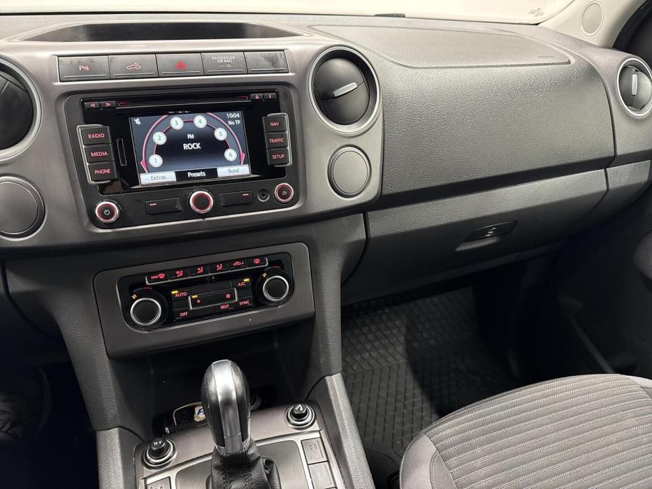 VOLKSWAGEN Amarok 2014