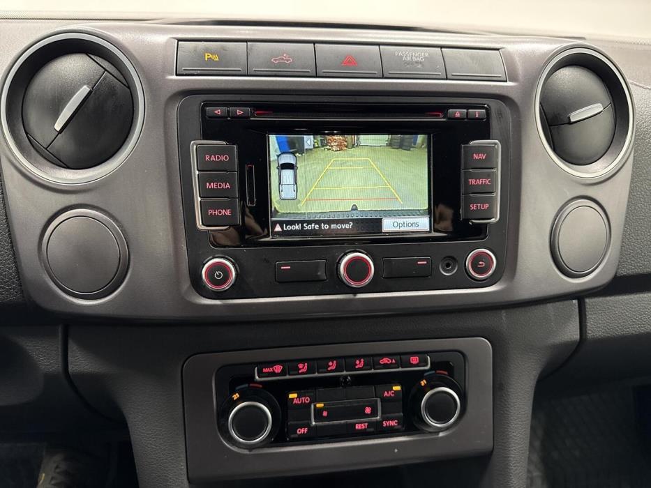 VOLKSWAGEN Amarok 2014