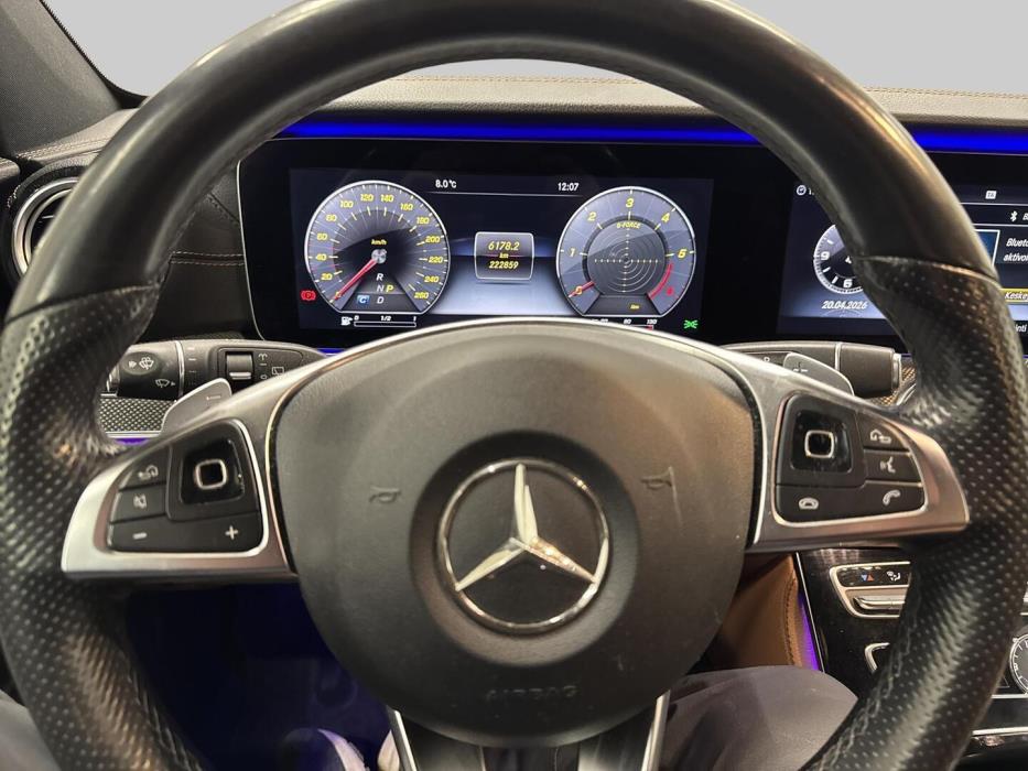 MERCEDES-BENZ E 2017