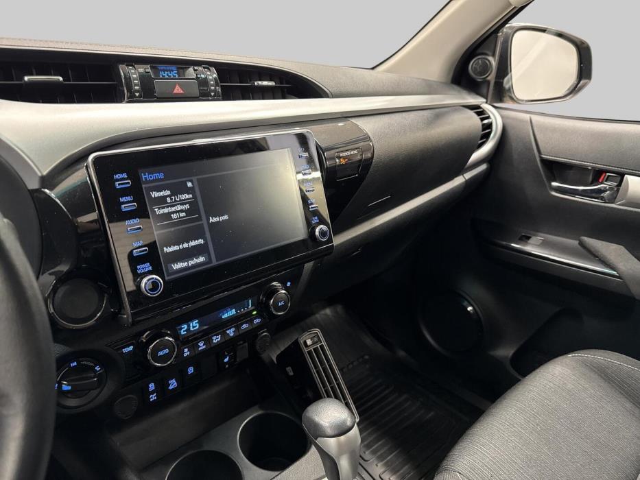 TOYOTA Hilux 2021