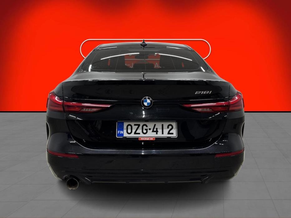BMW 218 2021